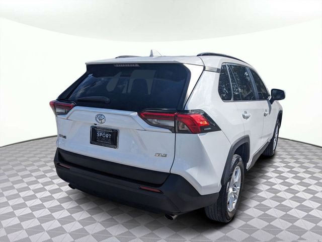 2020 Toyota RAV4 XLE