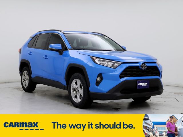 2020 Toyota RAV4 XLE