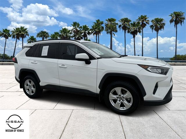 2020 Toyota RAV4 XLE