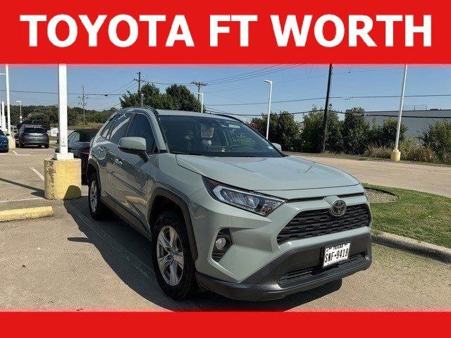 2020 Toyota RAV4 XLE