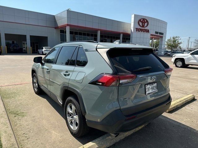 2020 Toyota RAV4 XLE