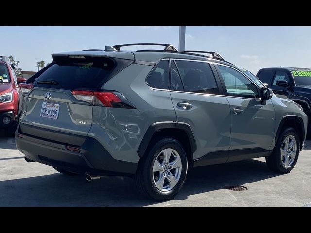 2020 Toyota RAV4 XLE