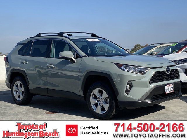 2020 Toyota RAV4 XLE