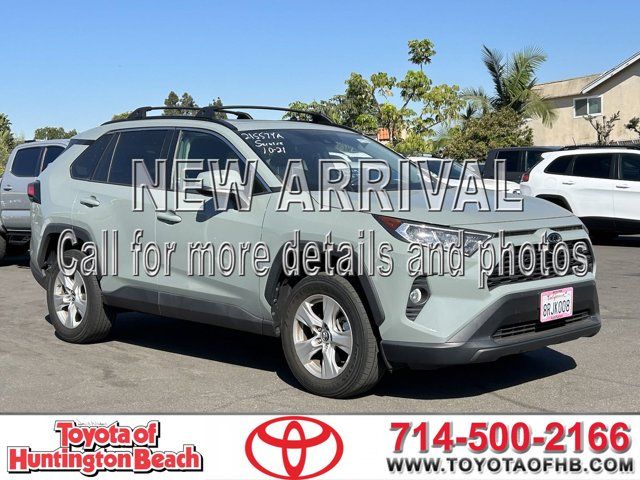 2020 Toyota RAV4 XLE