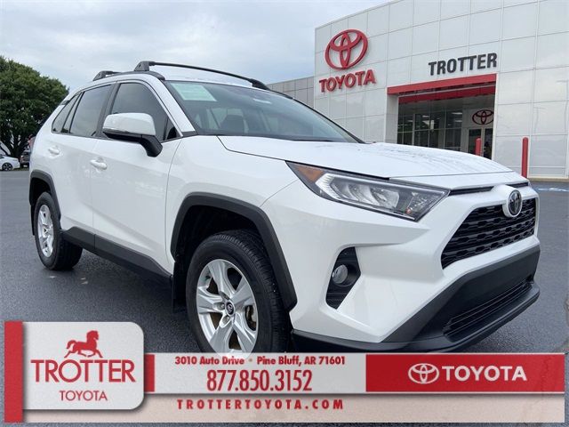 2020 Toyota RAV4 XLE