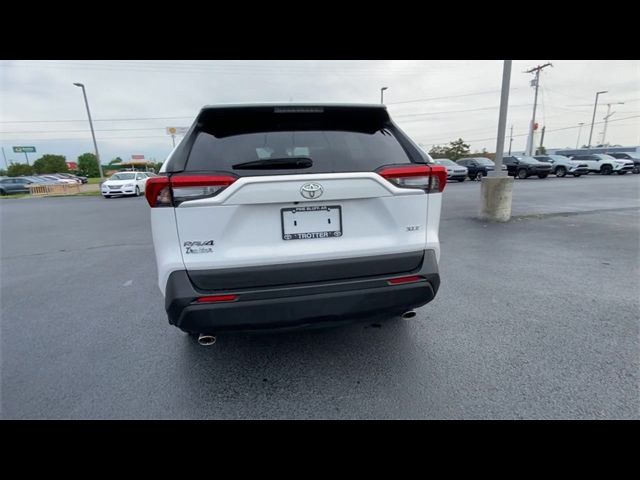 2020 Toyota RAV4 XLE