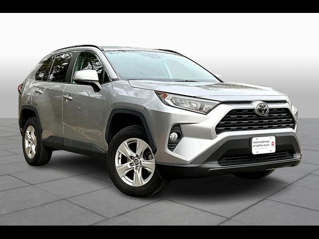 2020 Toyota RAV4 XLE