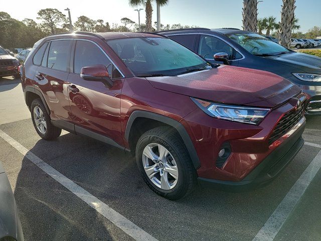 2020 Toyota RAV4 XLE