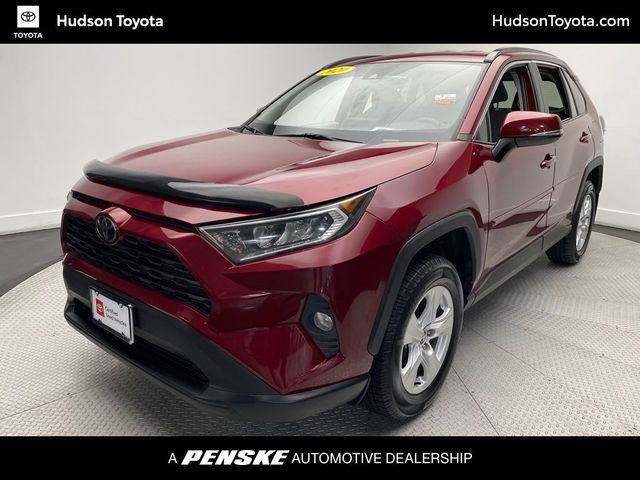 2020 Toyota RAV4 XLE