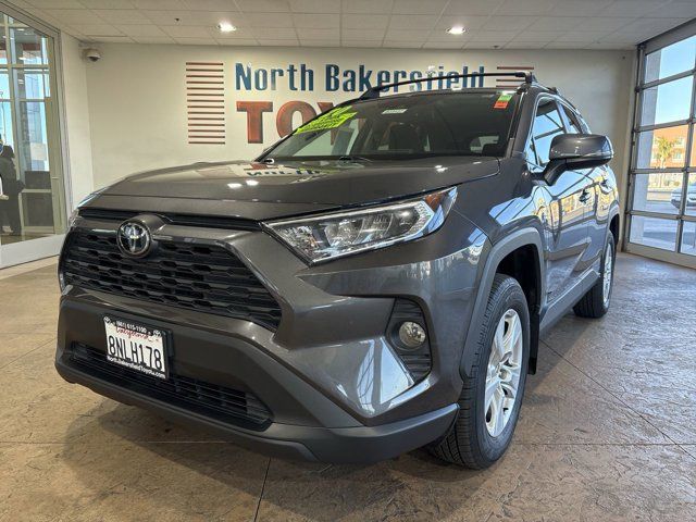 2020 Toyota RAV4 XLE