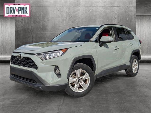 2020 Toyota RAV4 XLE