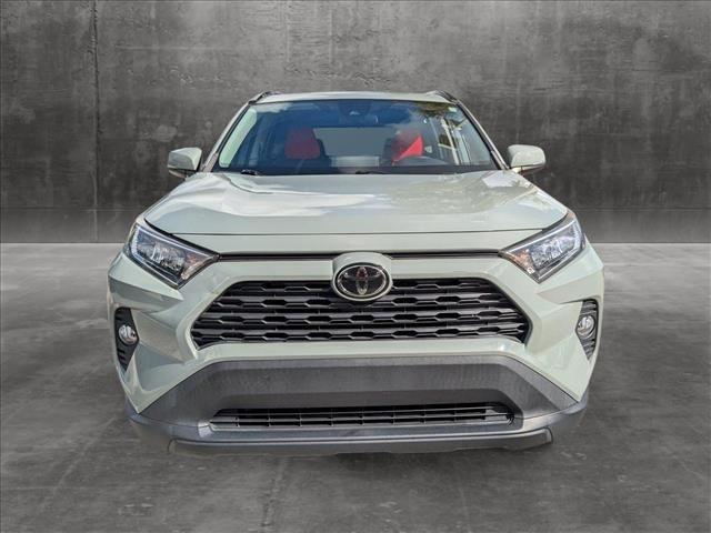 2020 Toyota RAV4 XLE