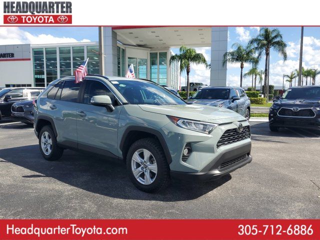 2020 Toyota RAV4 XLE