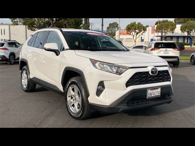 2020 Toyota RAV4 XLE