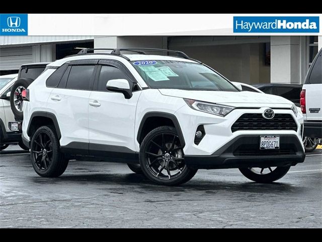 2020 Toyota RAV4 XLE