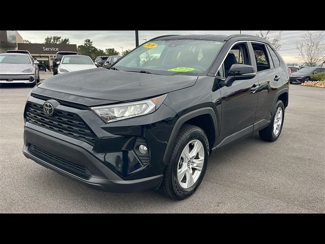 2020 Toyota RAV4 XLE