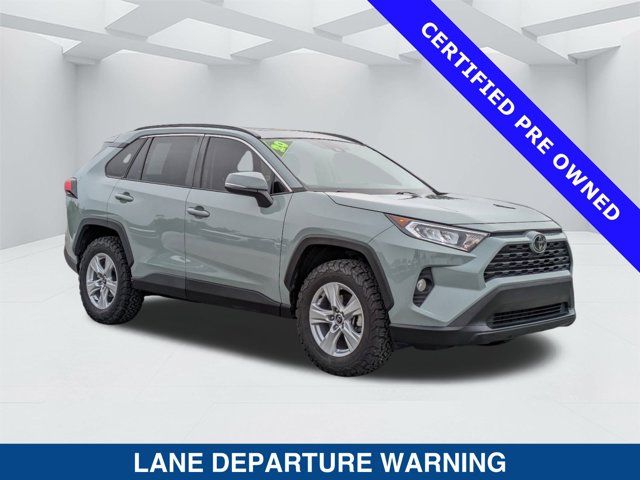 2020 Toyota RAV4 XLE