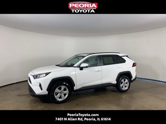 2020 Toyota RAV4 XLE