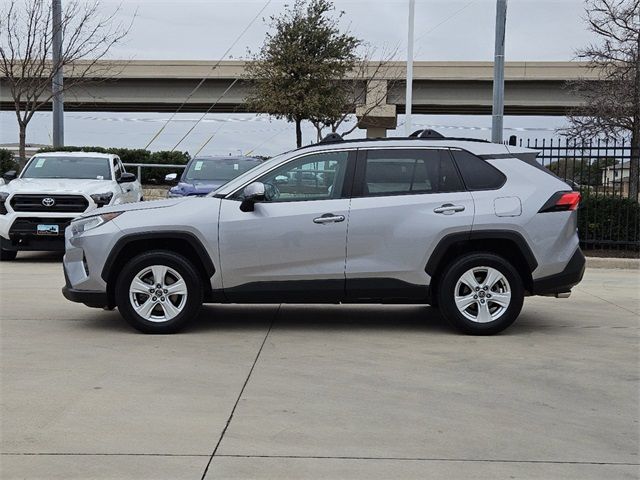 2020 Toyota RAV4 XLE