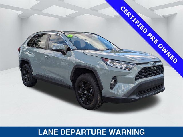 2020 Toyota RAV4 XLE