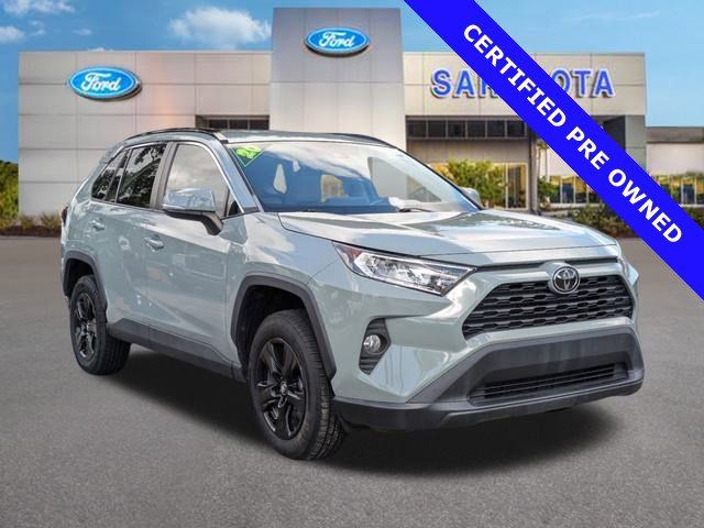 2020 Toyota RAV4 XLE