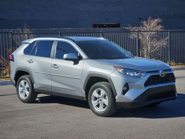 2020 Toyota RAV4 XLE