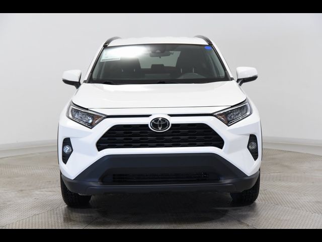 2020 Toyota RAV4 XLE