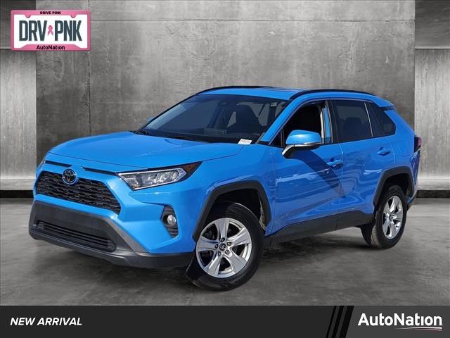 2020 Toyota RAV4 XLE