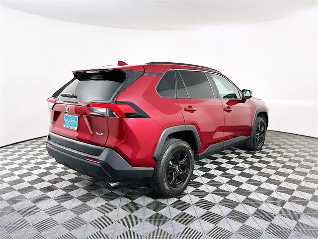 2020 Toyota RAV4 XLE