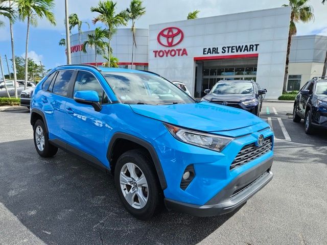 2020 Toyota RAV4 XLE