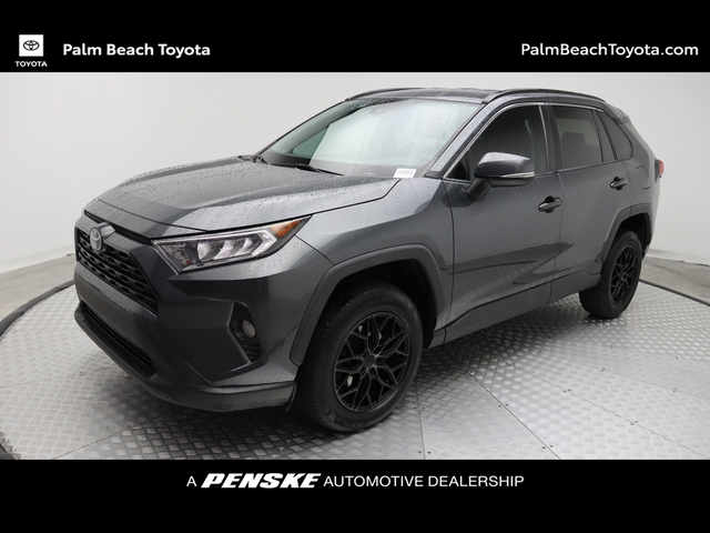 2020 Toyota RAV4 XLE