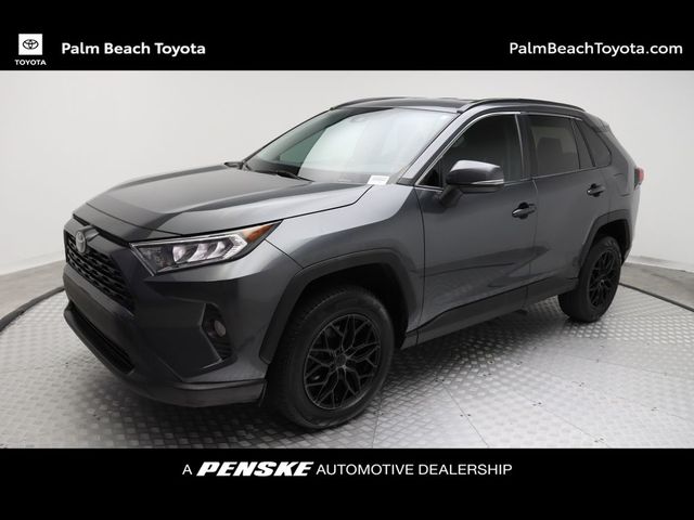 2020 Toyota RAV4 XLE