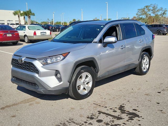 2020 Toyota RAV4 XLE