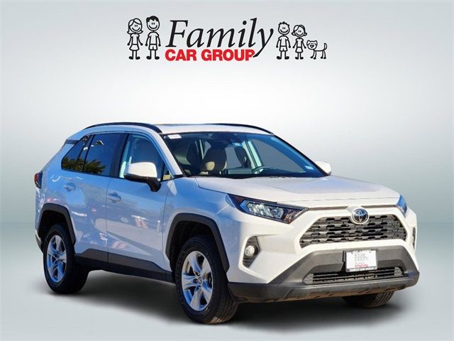 2020 Toyota RAV4 XLE