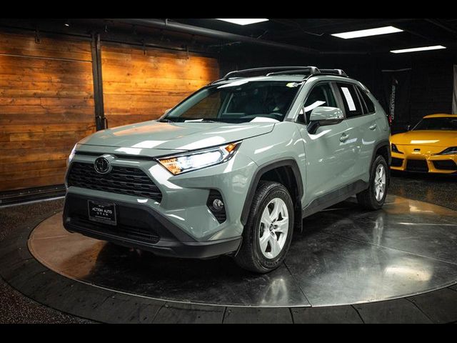 2020 Toyota RAV4 XLE