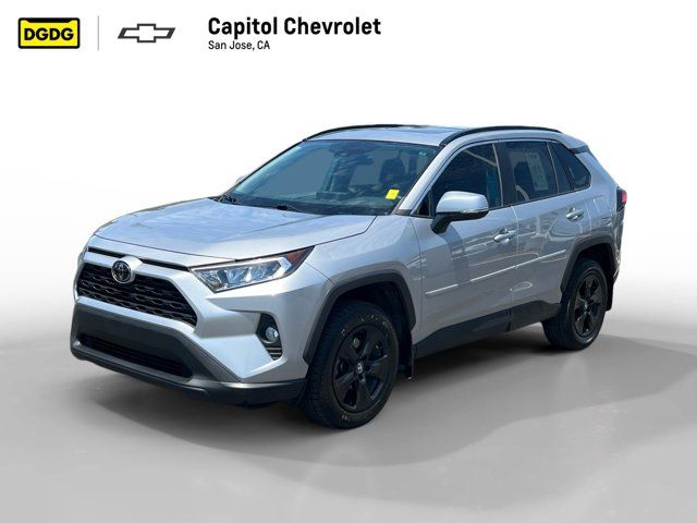 2020 Toyota RAV4 XLE