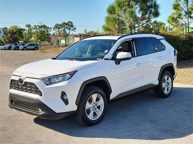 2020 Toyota RAV4 XLE