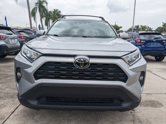 2020 Toyota RAV4 XLE