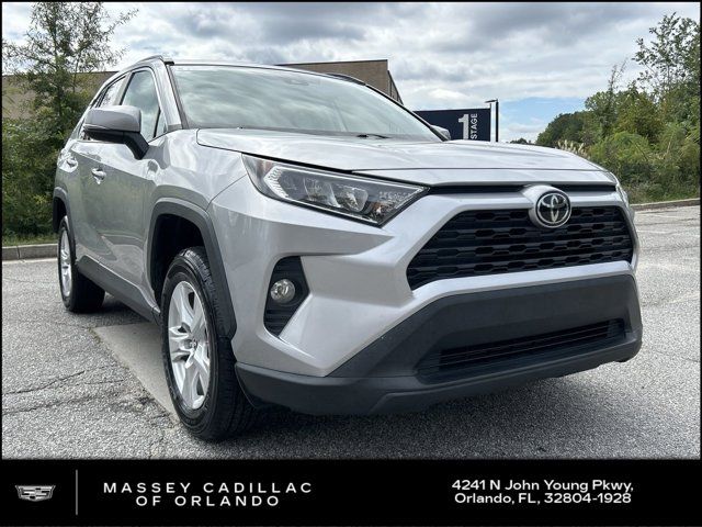 2020 Toyota RAV4 XLE