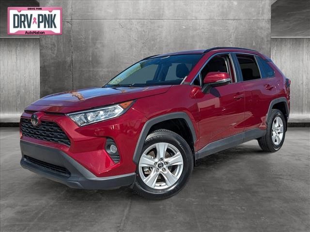 2020 Toyota RAV4 XLE