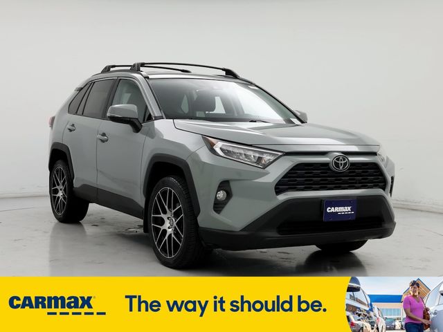 2020 Toyota RAV4 XLE