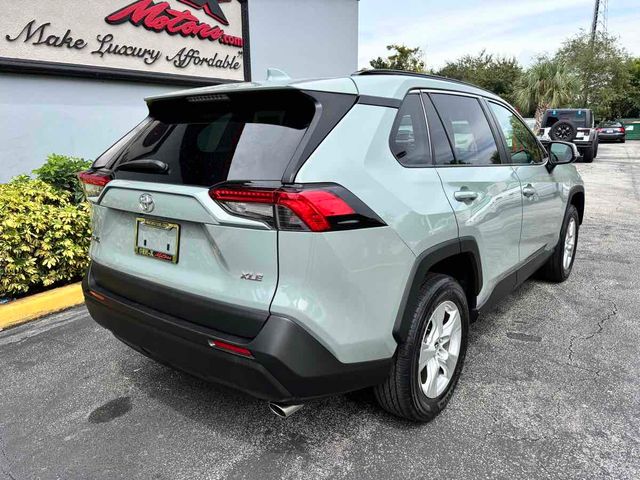 2020 Toyota RAV4 XLE