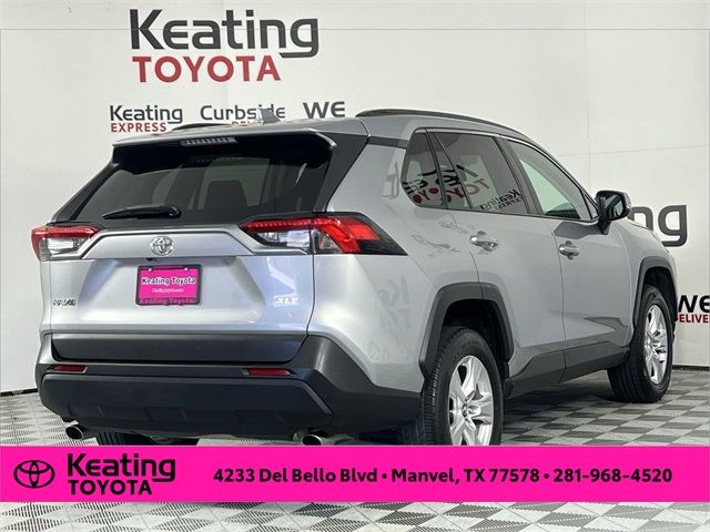 2020 Toyota RAV4 XLE