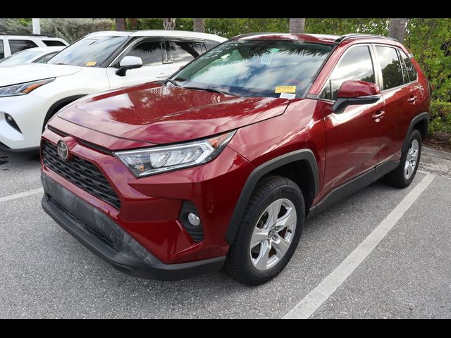 2020 Toyota RAV4 XLE