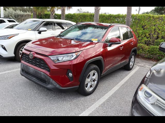 2020 Toyota RAV4 XLE