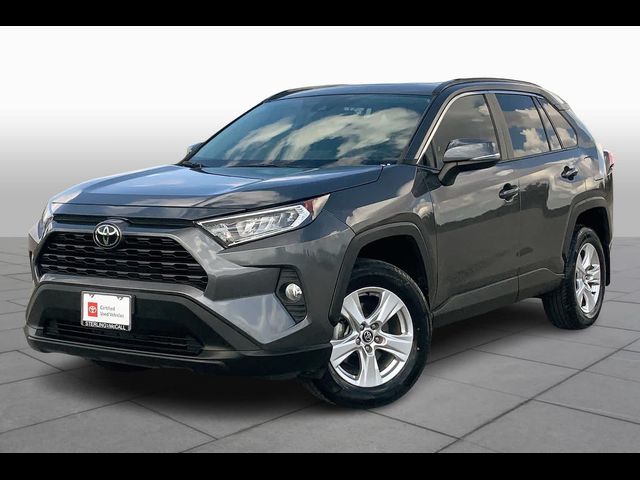 2020 Toyota RAV4 XLE