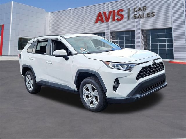 2020 Toyota RAV4 XLE