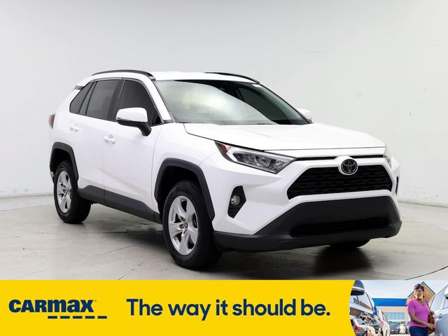 2020 Toyota RAV4 XLE