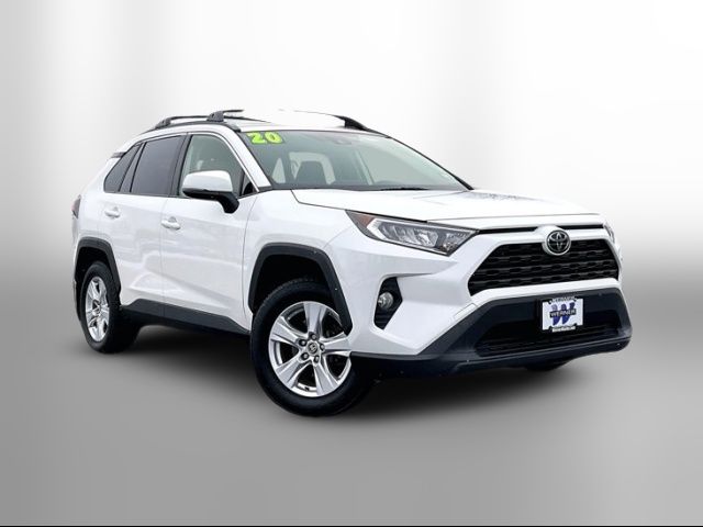 2020 Toyota RAV4 XLE