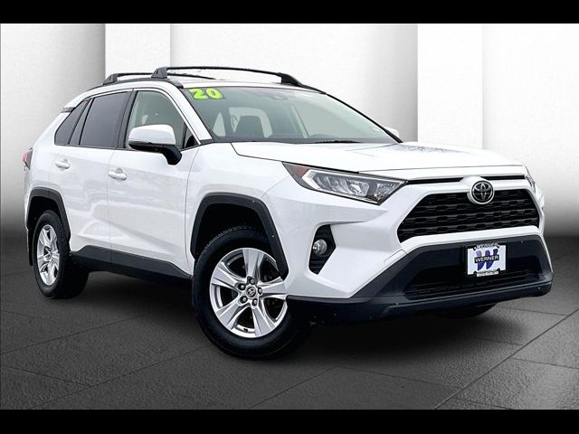 2020 Toyota RAV4 XLE